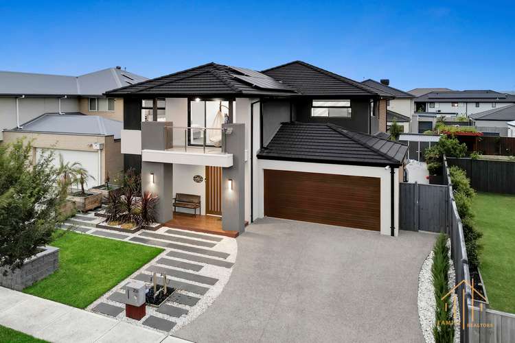 255 Heather Grove, Clyde North VIC 3978