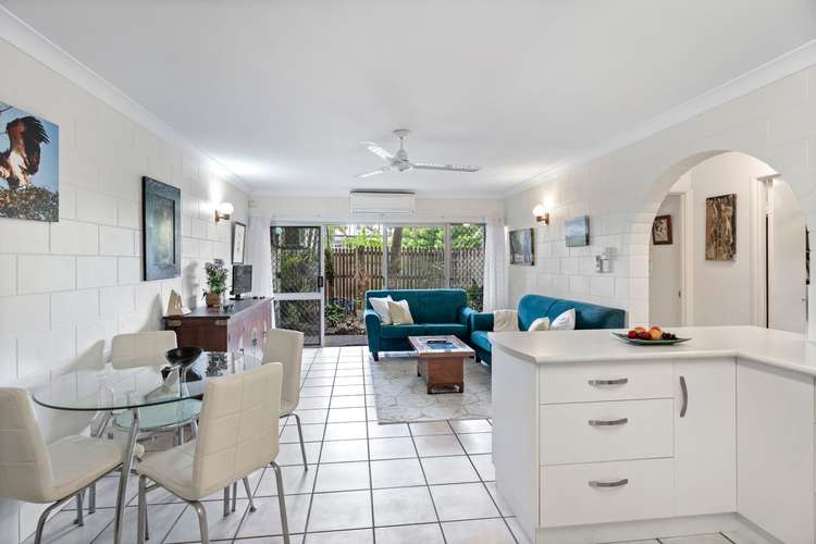 2/5 Maytown Close, Manoora QLD 4870