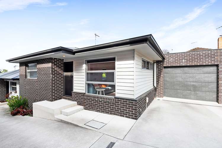 Main view of Homely unit listing, 2/135 West Fyans Street, Newtown VIC 3220