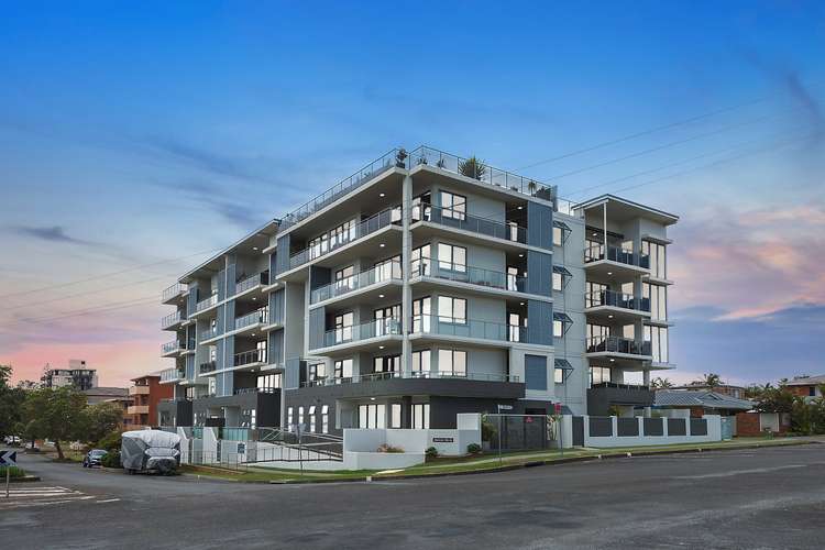 Main view of Homely unit listing, 13/14 Waugh Street, Port Macquarie NSW 2444