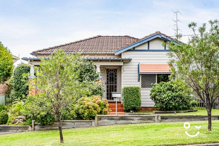 25 Fisher Street, West Wollongong NSW 2500