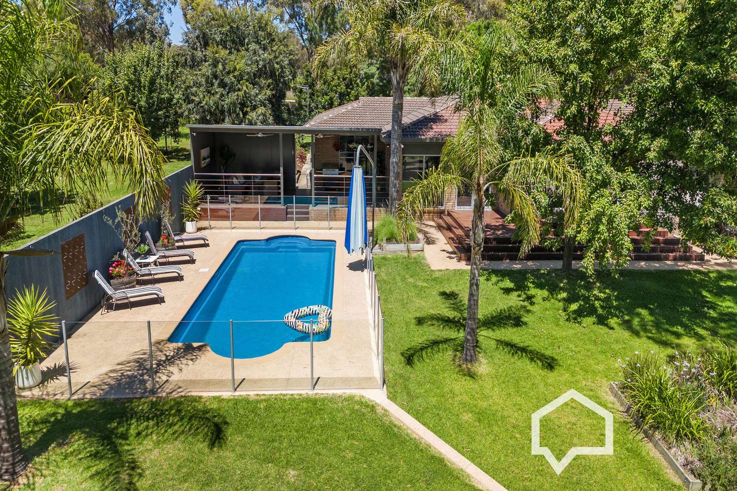Main view of Homely house listing, 2 Karula Close, Kangaroo Flat VIC 3555