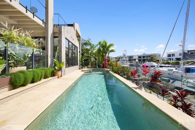 43 The Sovereign Mile, Sovereign Islands QLD 4216