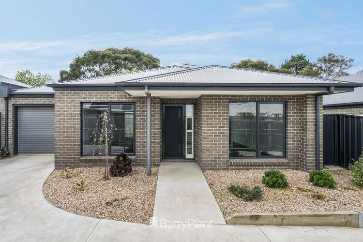 Main view of Homely townhouse listing, 2/15 Matthews Street, Grovedale VIC 3216