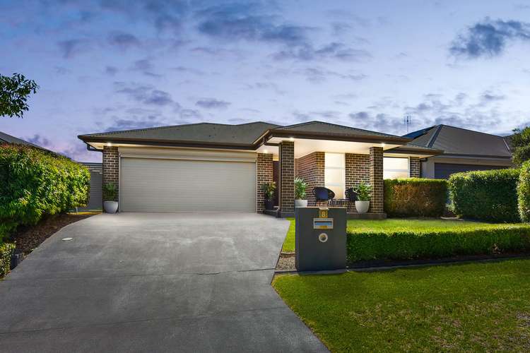 8 Bulbul Crescent, Fletcher NSW 2287