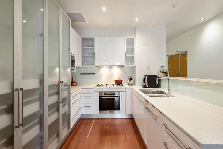 Third view of Homely apartment listing, 2/35 Wyandra Street, Teneriffe QLD 4005