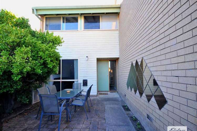 Main view of Homely townhouse listing, 4/429 Griffith Road, Lavington NSW 2641