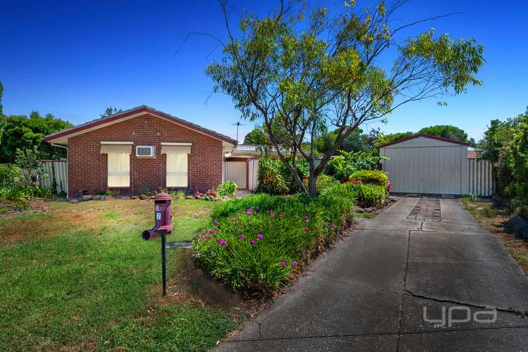 Main view of Homely house listing, 2 Banksia Place, Melton West VIC 3337