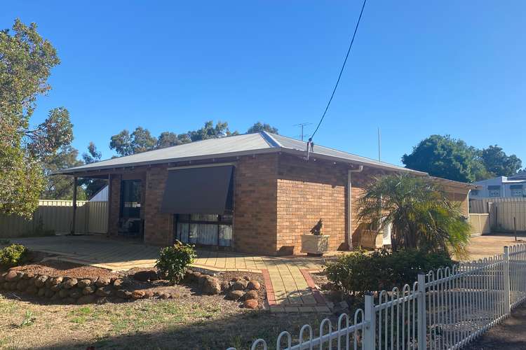 54 Suburban Road, York WA 6302