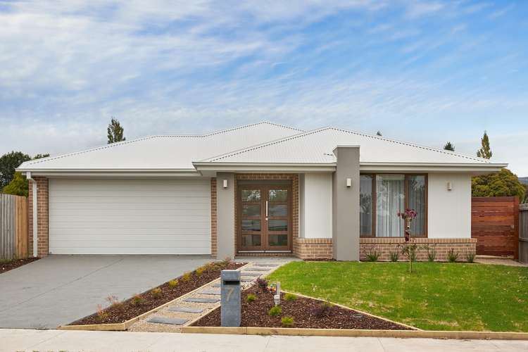 7 Aurora Drive, Moe VIC 3825