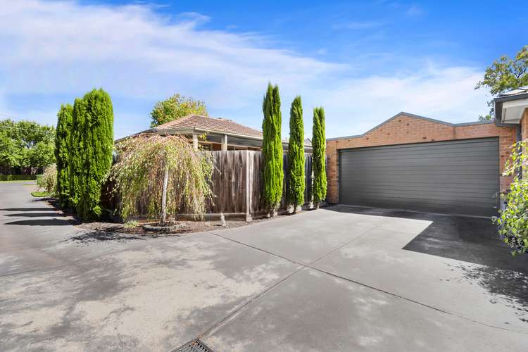 33 Beresford Road, Lilydale VIC 3140