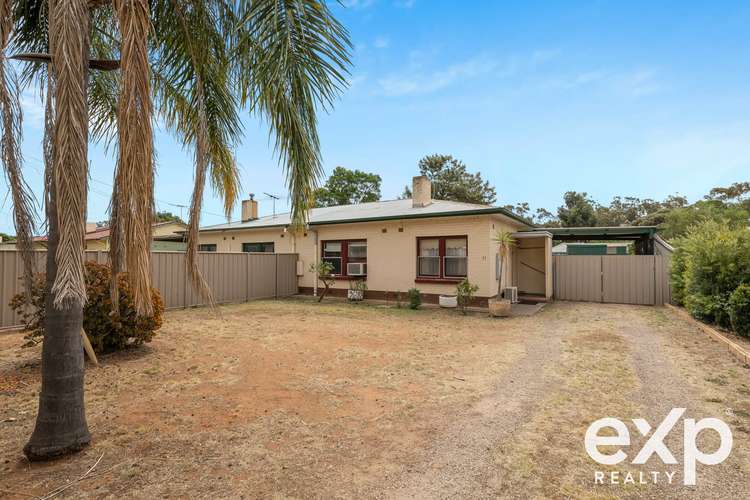 17 Durdin Road, Elizabeth Vale SA 5112