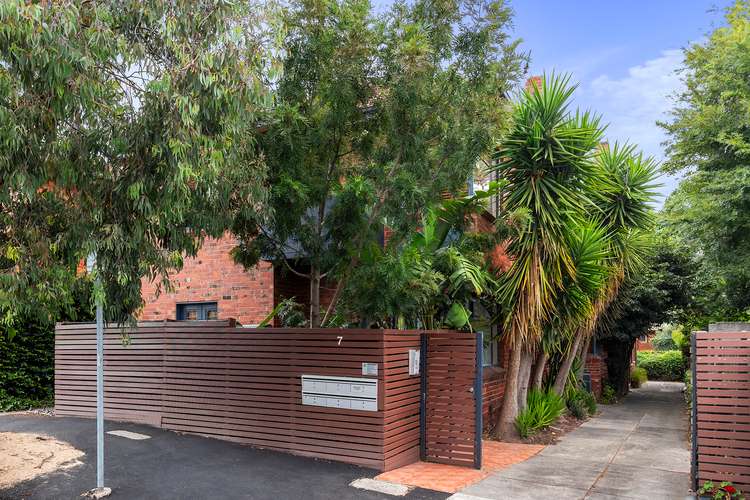 6/7 Robertson Avenue, St Kilda VIC 3182