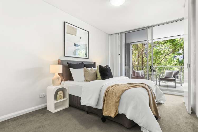 Fifth view of Homely apartment listing, 413/35 Shelley Street, Sydney NSW 2000