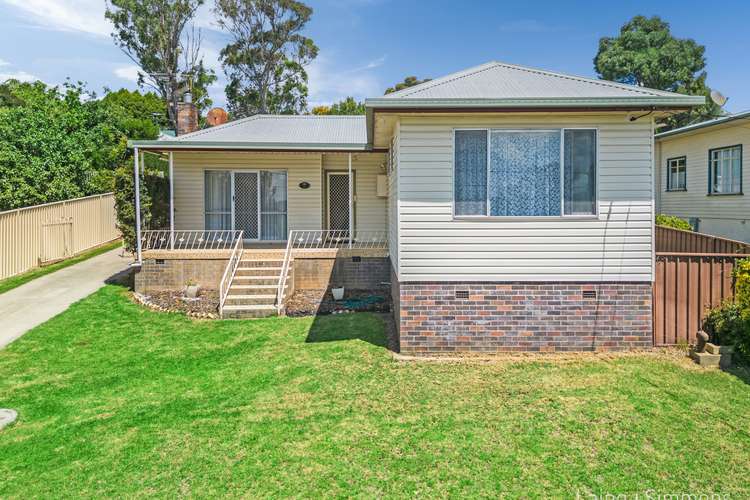 Main view of Homely house listing, 10 Hargrave Street, Armidale NSW 2350