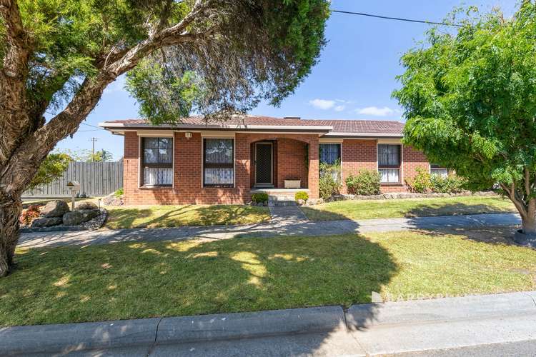 32 Neasham Drive, Dandenong North VIC 3175