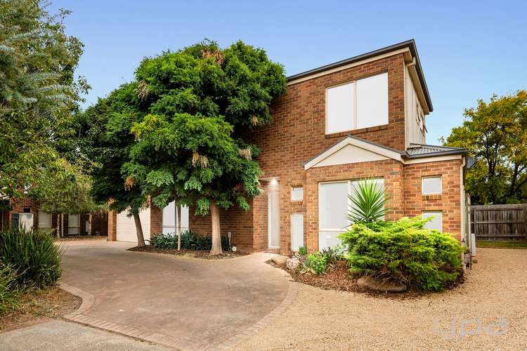 Main view of Homely house listing, 1/16 Cootamundra Court, Werribee VIC 3030