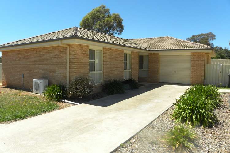 Main view of Homely unit listing, 2/72 Briggs Street, Young NSW 2594