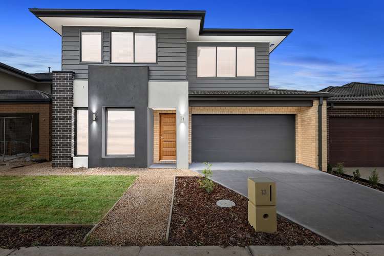 13 Omars Place, Narre Warren South VIC 3805