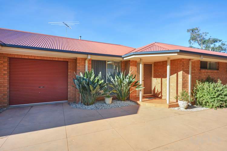 Main view of Homely unit listing, 2/18 McDonald Street, Werribee VIC 3030