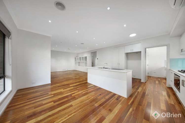 Main view of Homely townhouse listing, 7 Prince Edward Avenue, Mckinnon VIC 3204