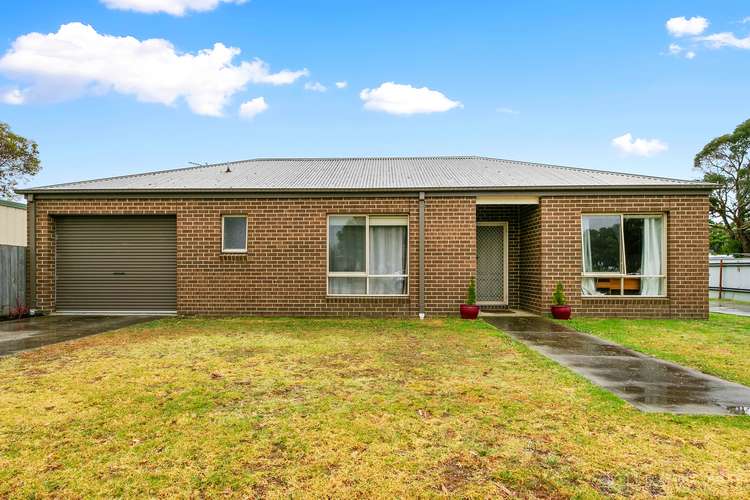 Main view of Homely townhouse listing, 1/88 Albert Street, Rosedale VIC 3847