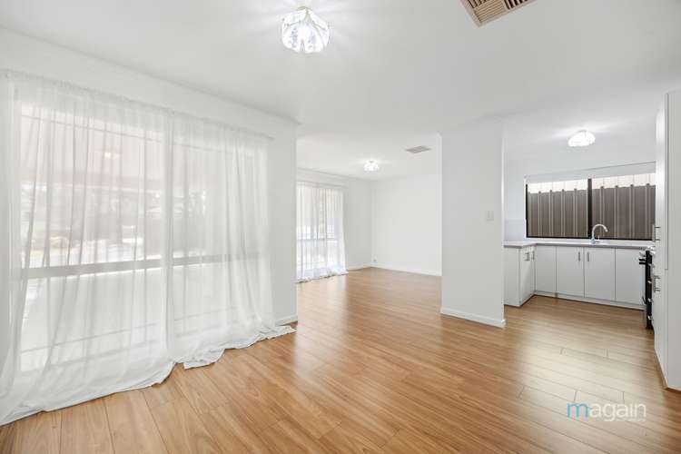 Fifth view of Homely house listing, 2 Bennett Close, Aberfoyle Park SA 5159