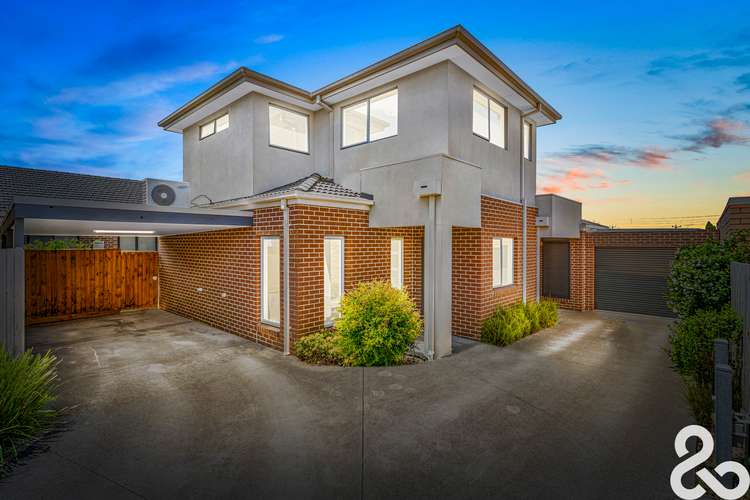 Main view of Homely townhouse listing, 2/13 Raymond Street, Lalor VIC 3075