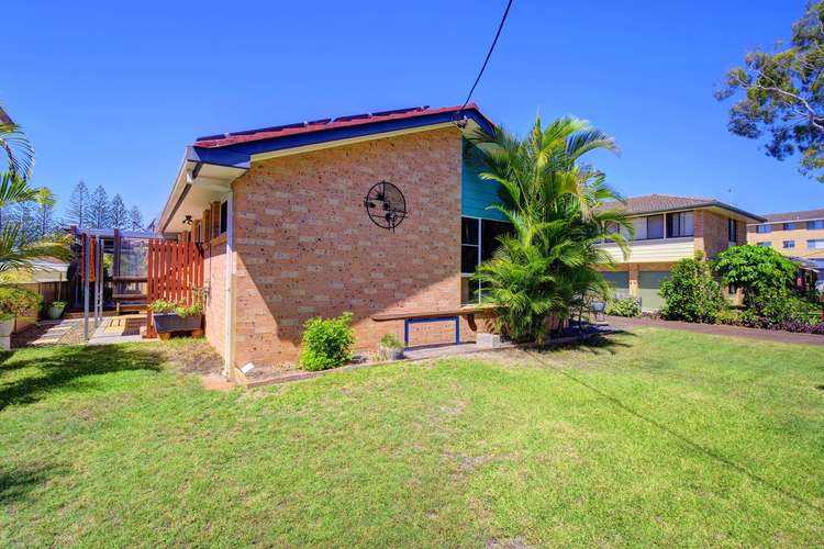 Main view of Homely villa listing, 1/39 Wharf Street, Tuncurry NSW 2428
