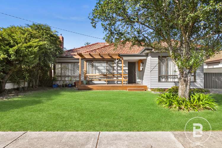 Main view of Homely house listing, 5 Beech Avenue, Wendouree VIC 3355