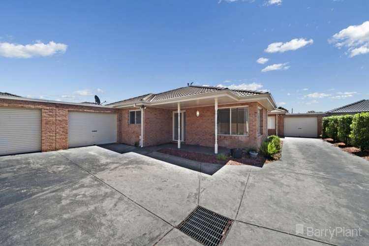 Second view of Homely unit listing, 2/5 Acacia Court, Pakenham VIC 3810