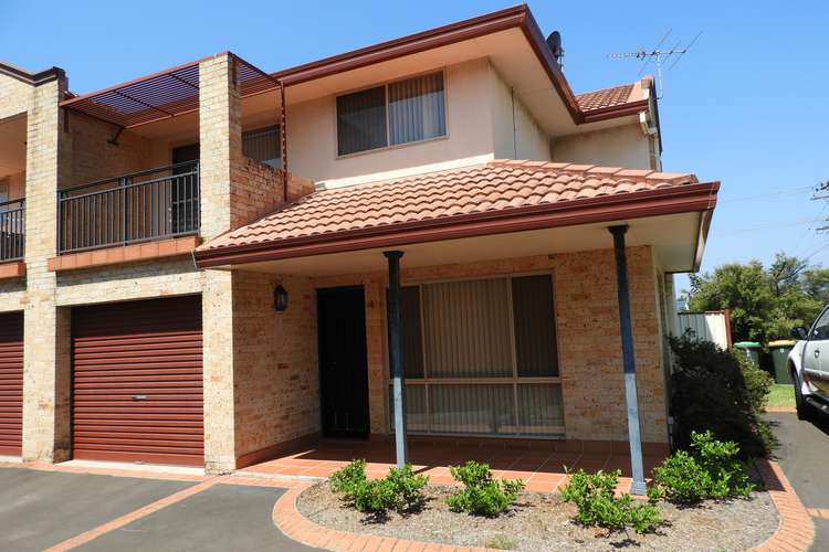 Main view of Homely townhouse listing, 4/14-18 Farrell Street, Balgownie NSW 2519