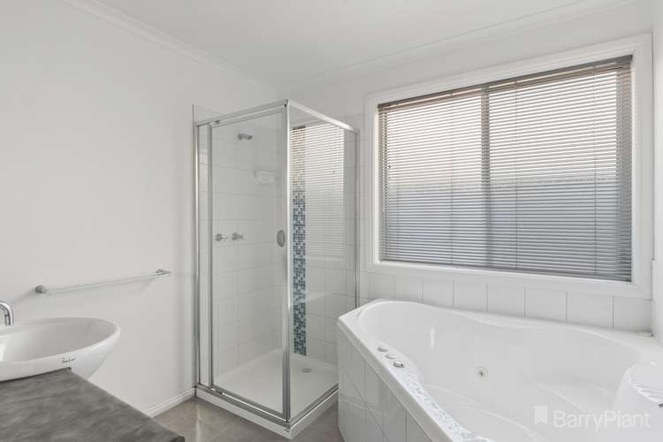 Fourth view of Homely house listing, 1/5 Chantelle Court, Kangaroo Flat VIC 3555