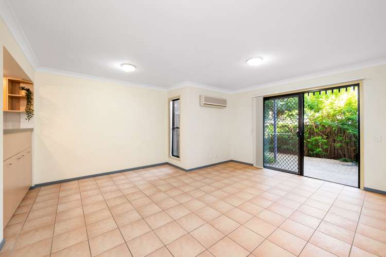 Main view of Homely unit listing, 3/30 Willmington Street, Wooloowin QLD 4030