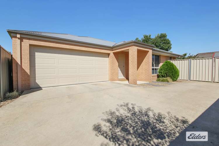 Main view of Homely house listing, 2/5 Aberdeen Drive, Wodonga VIC 3690