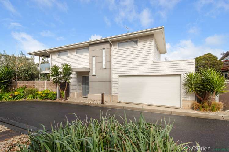 4 Salmon Row, Smiths Beach VIC 3922