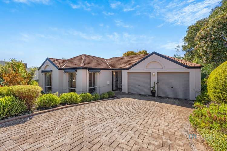 11 Gleneagles Road, Aberfoyle Park SA 5159