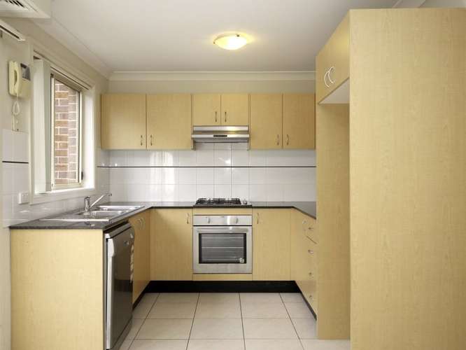 Fifth view of Homely house listing, 4/38 Hillcrest Road, Quakers Hill NSW 2763
