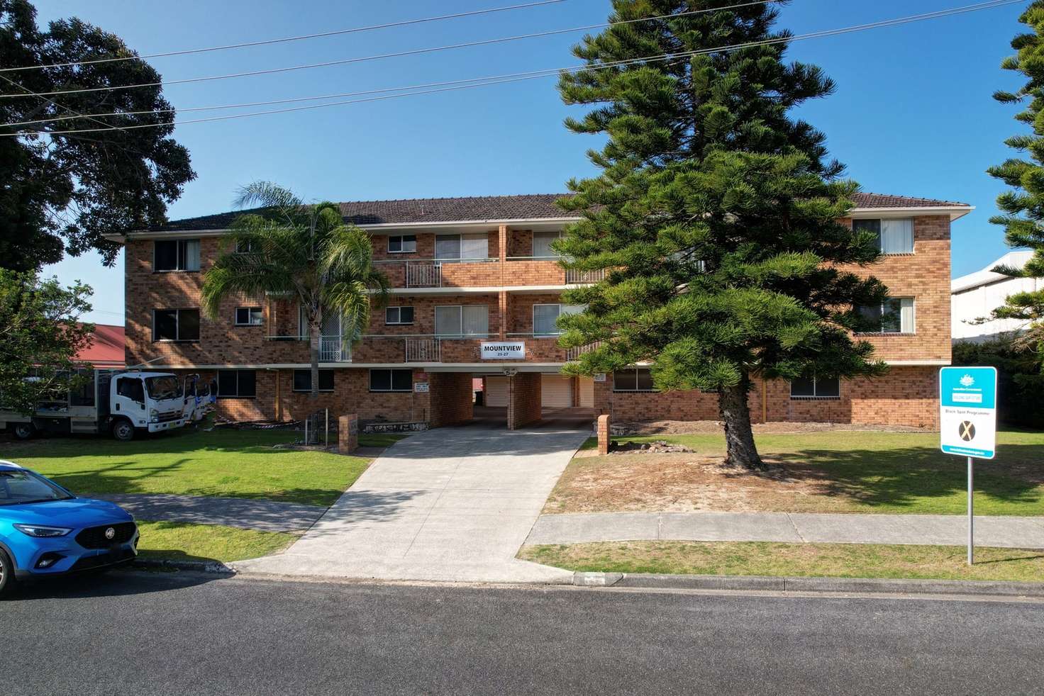Main view of Homely unit listing, 2/25-27 Peel Street, Tuncurry NSW 2428