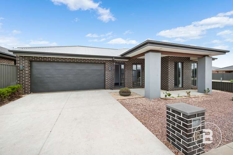 16 Wade Place, Lucas VIC 3350