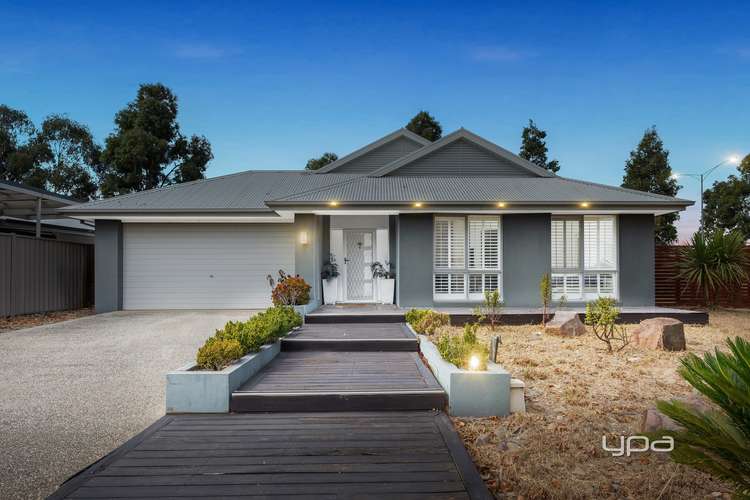 1 Strathvea Lane, Caroline Springs VIC 3023