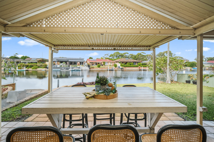 20 King George Parade, Forster NSW 2428