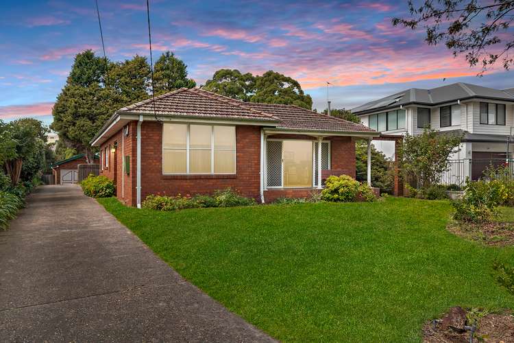 16 Old Berowra Road, Hornsby NSW 2077