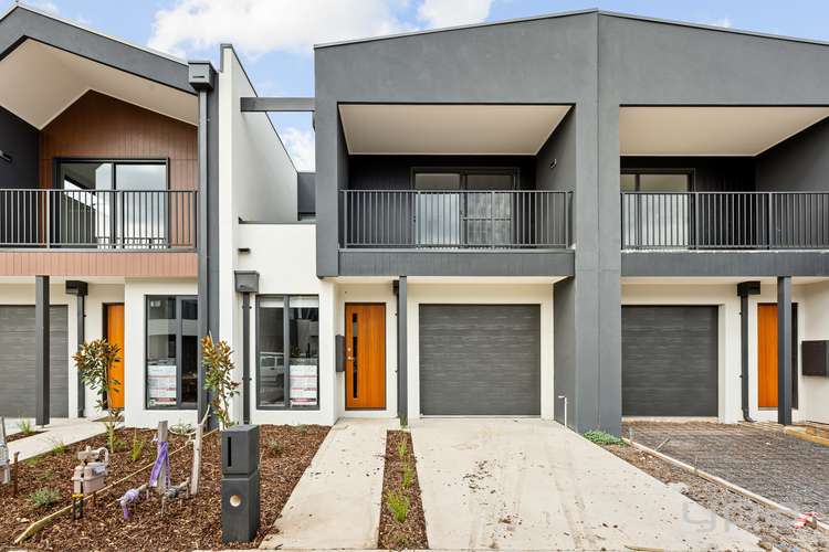 Main view of Homely house listing, 5 Pendower Way, Werribee VIC 3030