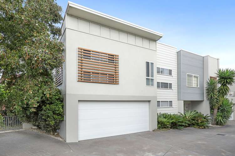 Main view of Homely townhouse listing, 8/16-18 Strathearn Avenue, Wollongong NSW 2500