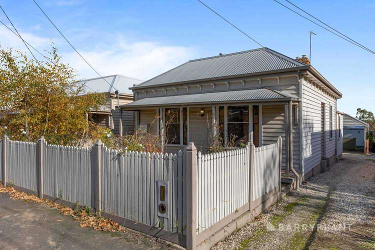 617 Armstrong Street North, Soldiers Hill VIC 3350