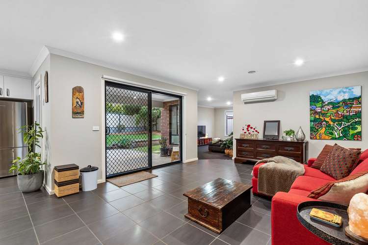 Fifth view of Homely house listing, 8 Pilgrim Drive, Hillside VIC 3037