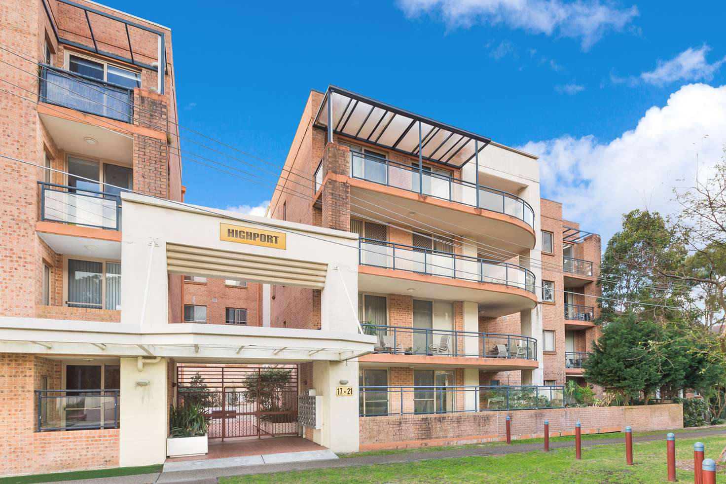 Main view of Homely apartment listing, 33/17-21 Mansfield Avenue, Caringbah NSW 2229