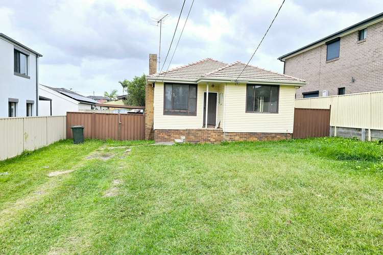 Main view of Homely house listing, 45 Neerini Avenue, Smithfield NSW 2164