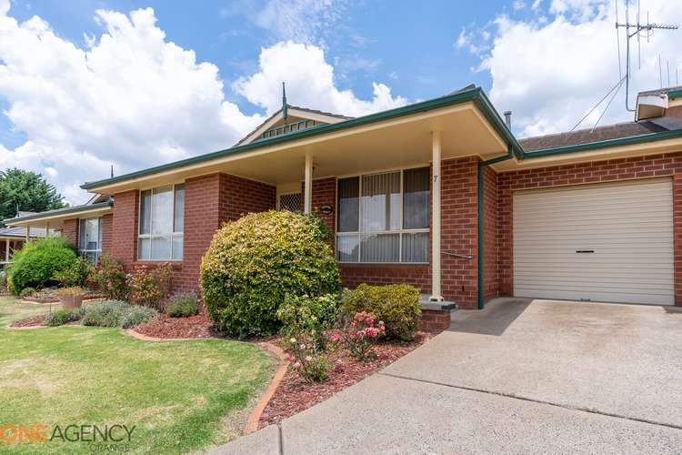 Main view of Homely villa listing, 7/386-388 Peisley Street, Orange NSW 2800